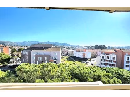 exclusivite / coeur de plan de cuques / duplex t5 110 m² /