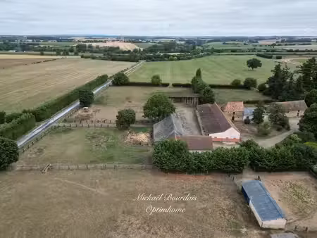 propriété équestre de plus de 15 hectares – installations professionnelles – à 2h de...