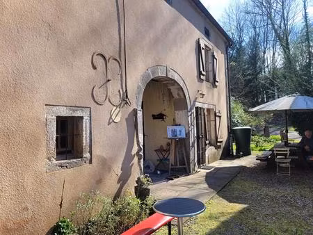 grand maison 379 m2  14 pièces  isolée  avec étang