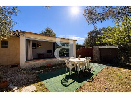 jolie maison avec piscine commune à vaison-la-romaine