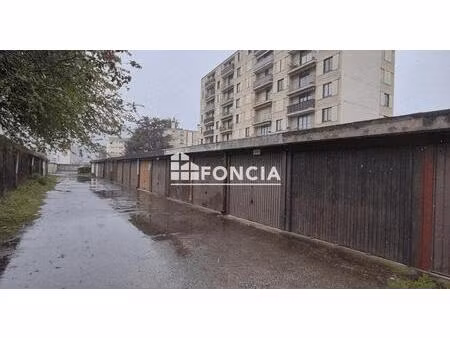 garage box extérieur à échirolles (secteur j. jaurès)