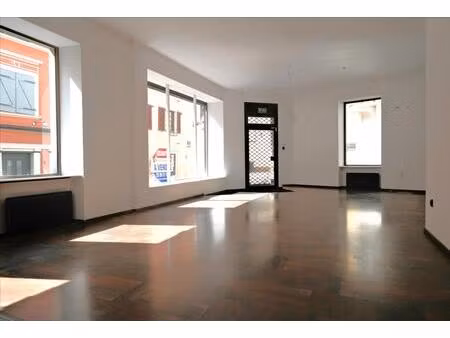 local commercial hyper centre