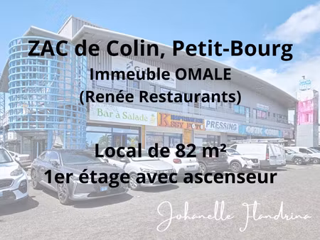 local professionnel à louer petit bourg 3 pièce(s) 82m2 1 950€/mois ht/hc