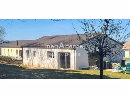 plain-pied 3 chambres  dpe a  à 10 mn bergerac.