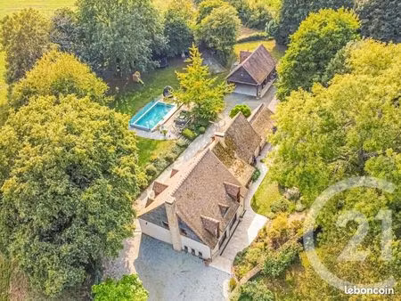 moulin 8 pièces 229 m²