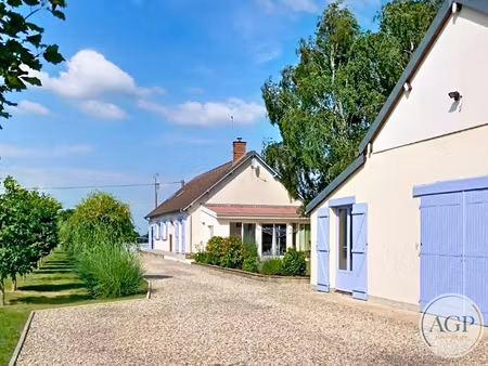 maison familiale + dépendances