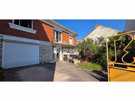 maison saint denis 4 pièce(s) 110 m2