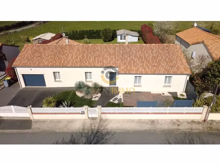 maison plain-pied 3 chambres + garage à secondigny