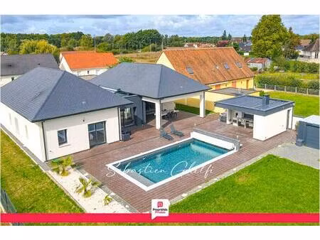 belle villa de plain-pied avec piscine- 4 chambres dont 1 suite-double garage