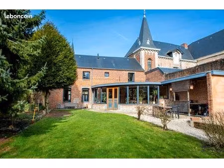 maison pleine de charme et authentique avec garage