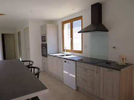 location maison à grez-en-bouère (53290) : à louer / 113m² grez-en-bouère
