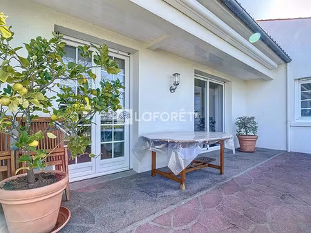 vente maison à la châtaigneraie (85120) : à vendre / 190m² la châtaigneraie