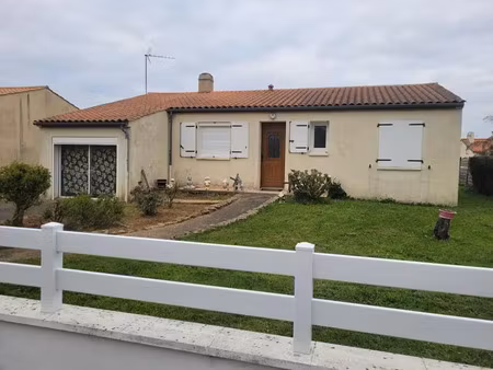 vente maison à fontenay-le-comte (85200) : à vendre / 77m² fontenay-le-comte