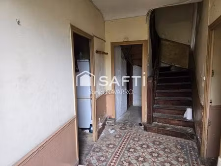 maison de village avec grange attenante et jardinet - gros potentiel