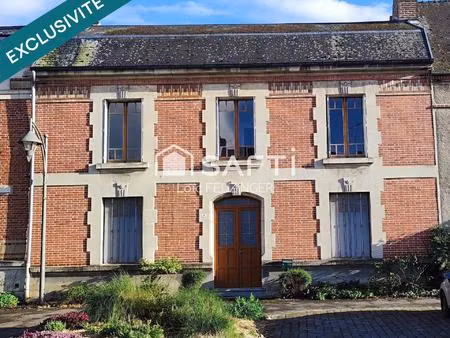 maison 143m2  5 pièces  3 chambres avec un garage de 45m2