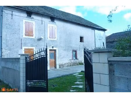 maison en pierres de 91 m²  avec dependances