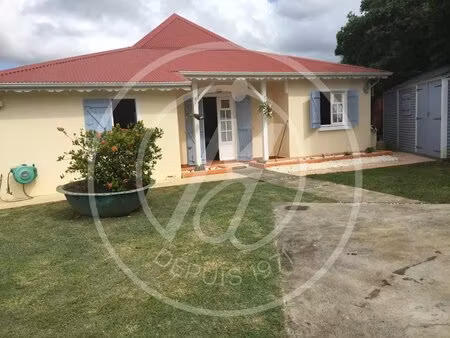 a louer 1750 € *villa t4 non meublee -piscine - le moule