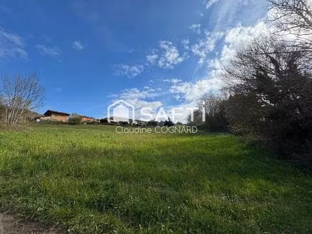 terrain prêt à bâtir dans un cadre calme avec vue dégagée