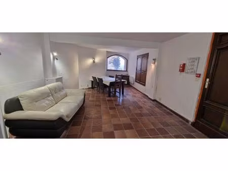 maison 186m² ? 9 chambres ? fort potentiel au pied du mont ventoux