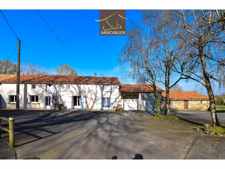 vente maison à saint-andré-sur-sèvre (79380) : à vendre / 224m² saint-andré-sur-sèvre