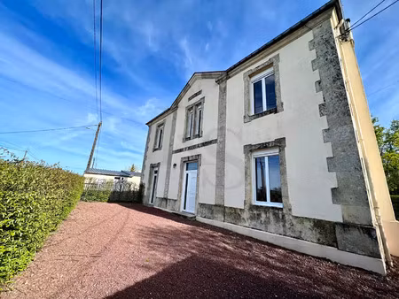 location maison à roucamps (14260) : à louer / 98m² roucamps