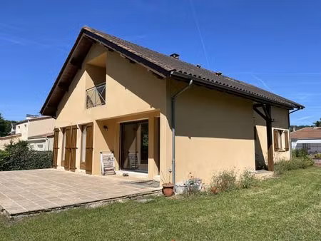 maison d'architecte hqe de 2008 ; avec terrain plat ; à proximi