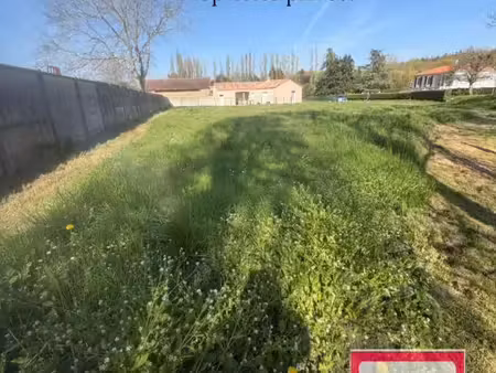 en vente terrain constructible 8 58 ares – 32 800 € |sainte-hermine