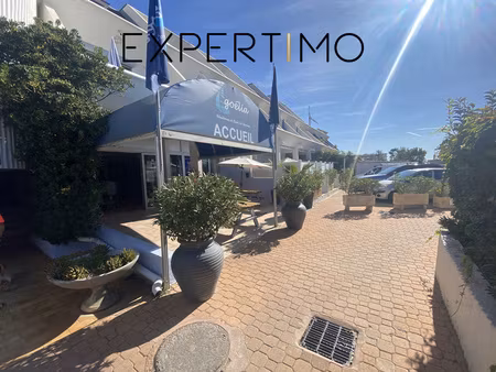 + de 7% de rentabilité net d'impôt  t2 loueur meublé  entre grande piscine et port de plai