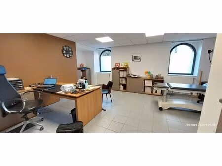 à louer bureau 185 m² – 2 060 € |cambrai