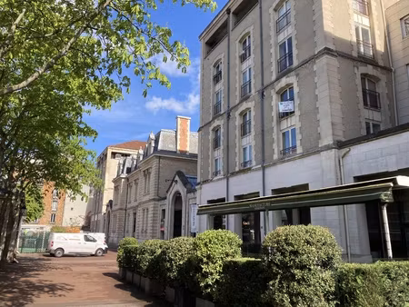 local commercial - 202 m²