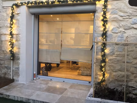 maison de village avec cour et parking