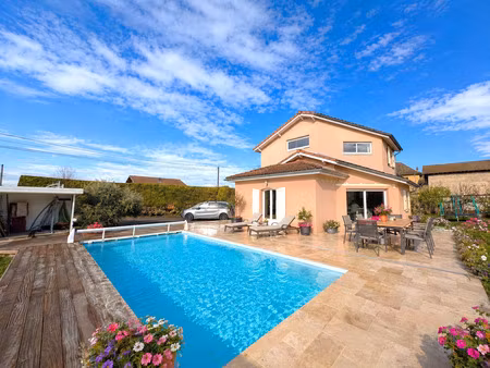 maison 5 pièces - 169 m²