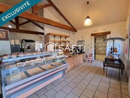 vente maison 10 pièces 301 m² à bassac (16120)  190 000 €
