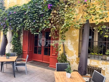 fond de commerce exploité en restaurant à vendre surarles