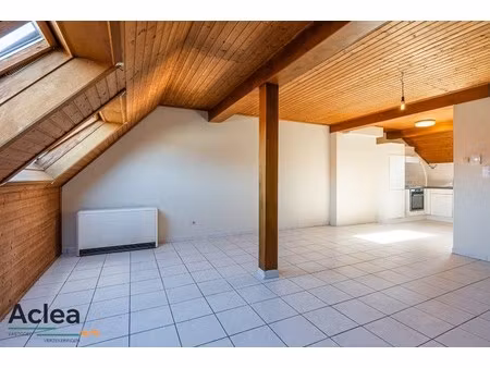 instapklaar goed gelegen duplexappartement in centrum eeklo