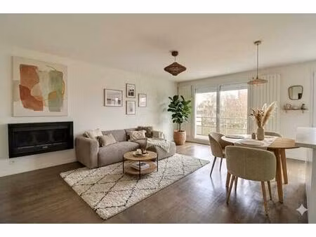 appartement de 3 pieces avec balcon aux clayes-sous-bois