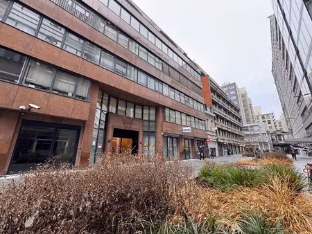 instapklaar kantoor in de diamantwijk te antwerpen