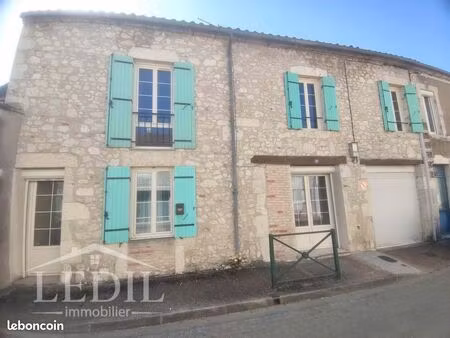 maison de village 3 pièces 166 m²