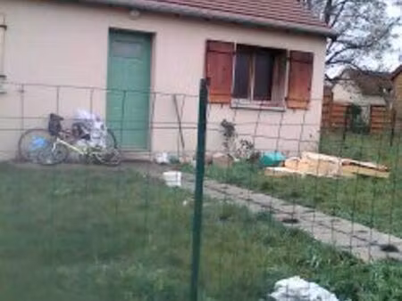 maison 60 m2 avec jardin de 580 m2 - secteur calme