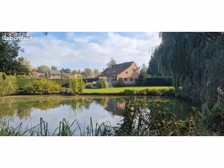 superbe maison avec étang