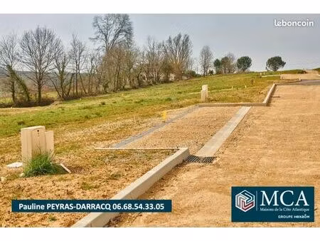 terrain 3 827 m² montsoue