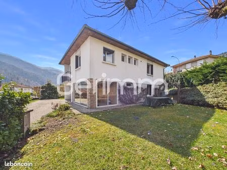 maison 6 pièces 126 m²