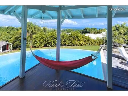 villa vue mer panoramique – piscine à débordement – dépendance – petit-bourg