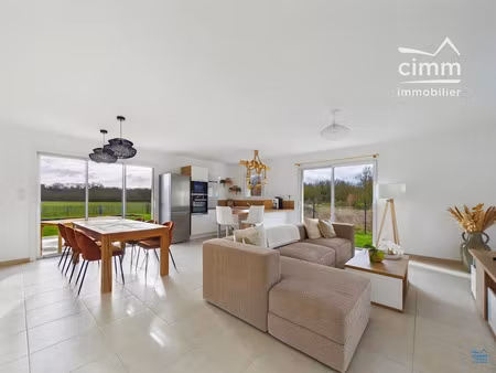 vente maison 4 pièces 89.3 m² à verrie (49400)  250 000 €
