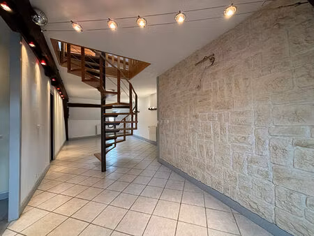 location appartement 2 pièces 66m²