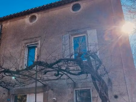 maison de village composé de deux appartements