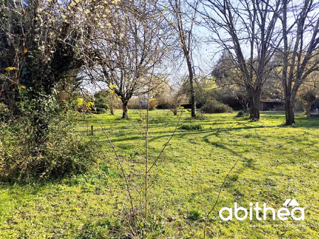 à vendre terrain constructible de 1 300 m2  en seconde lig
