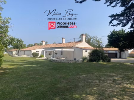 maison + gîte longeville sur mer 8 pièce(s) 197 m2