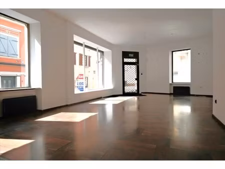 location local commercial 52m²