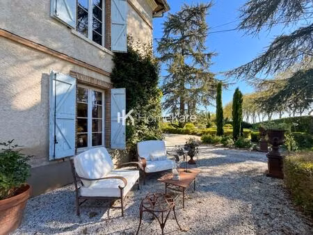 vente maison 8 pièces 300 m² rabastens (81800)
